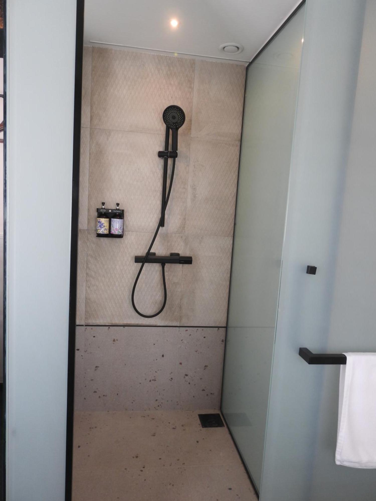 B Hotel クアラルンプール エクステリア 写真